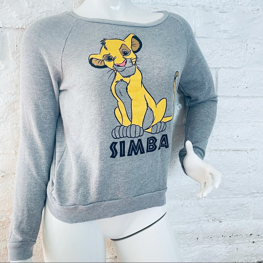 Lion kin simba sweater size XL